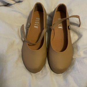 Girls tap shoes size 13 Bloch brand